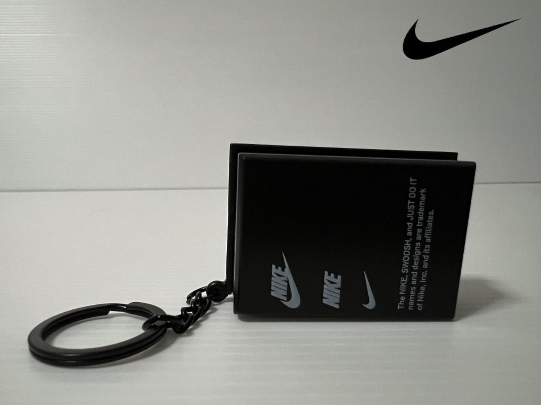 Nike on sale swoosh keychain