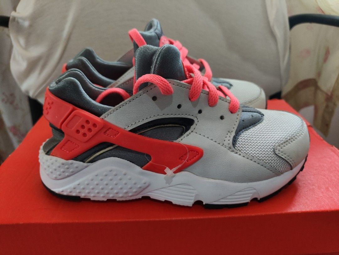 Kids nike huaraches 2025