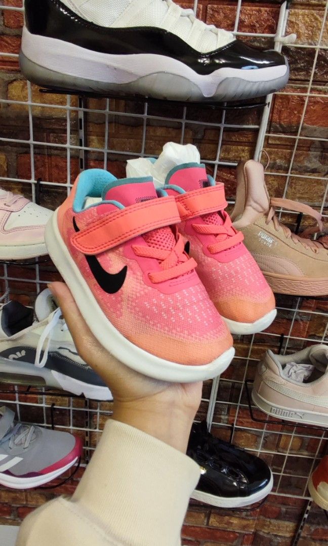 Nike rubber shoes for hotsell kids