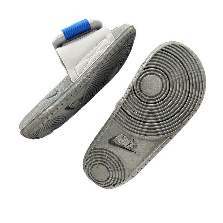 Nike deals velcro slippers