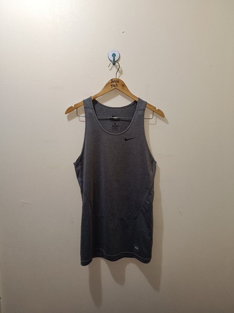 Nike pro tank top compression, Men's Fashion, Activewear on Carousell