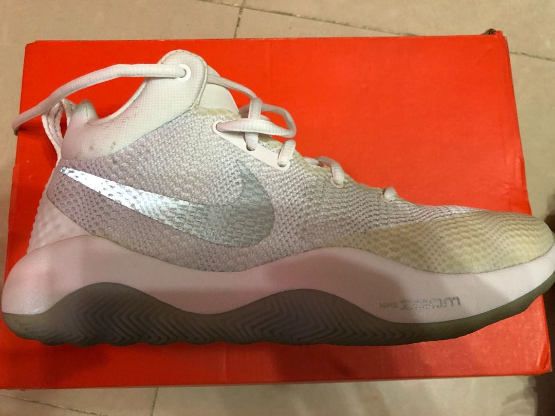NIKE ZOOM REV EP Carousell