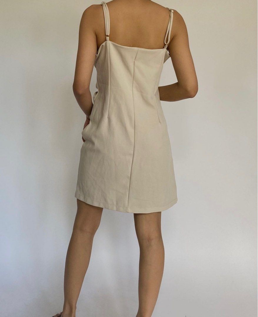 Nude side pleated ruched dress (Category: Dresses) located in Manila. Submitted by stuffbybees (Listing ID 1259148450, Image 2). Description: Small to medium.
