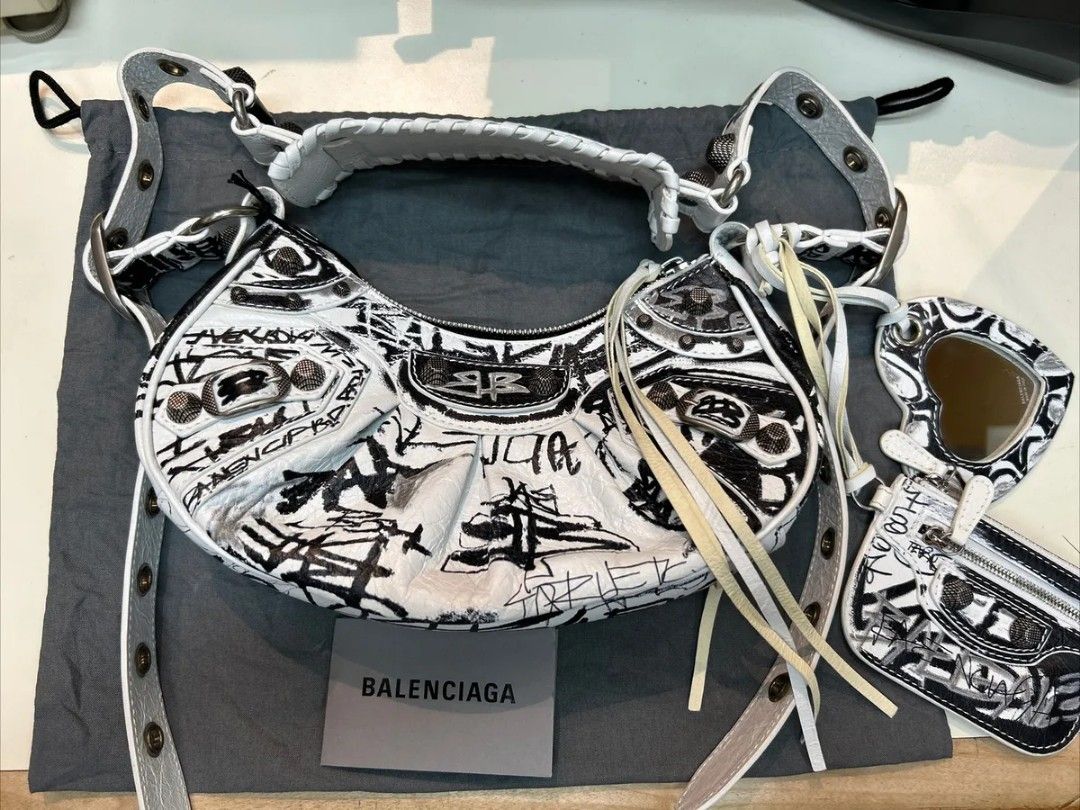 Balenciaga clearance graffiti original