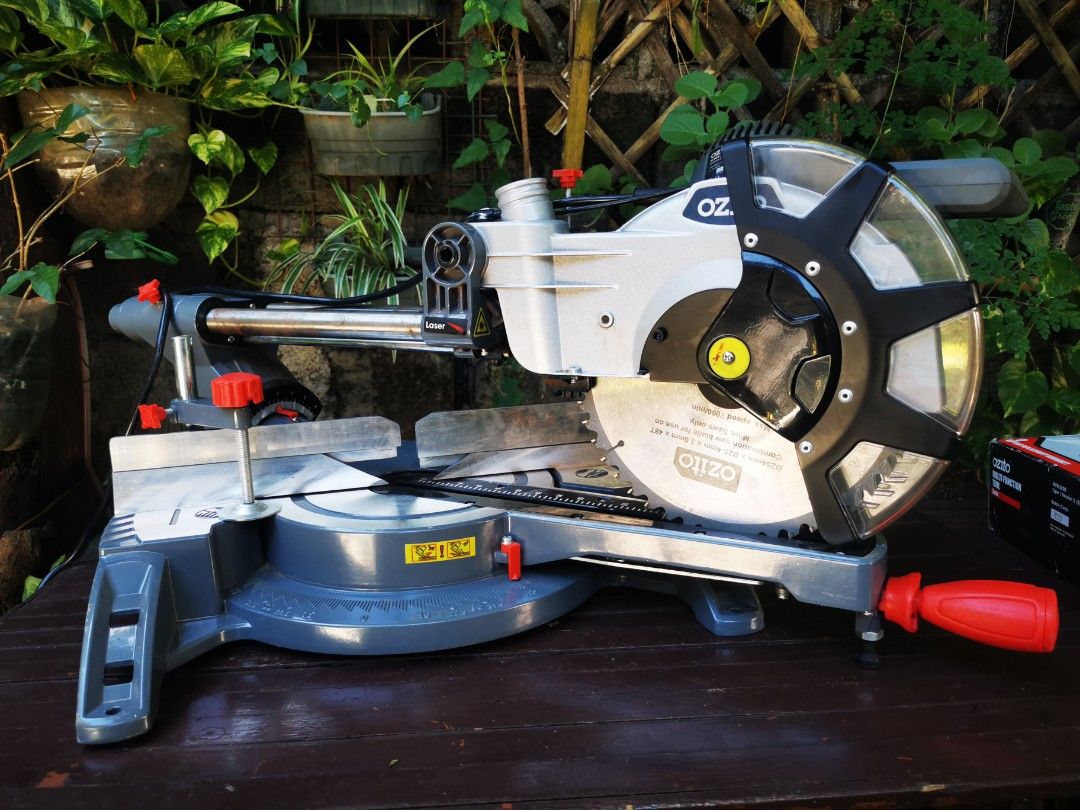 ozito 10 inch sliding mitre saw, Commercial & Industrial, Construction Tools & Equipment on
