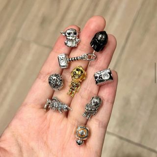 （分類：）位於 。 由 luxe.galore 提交（商品編號 1207032810，圖片 1）。簡介： 。