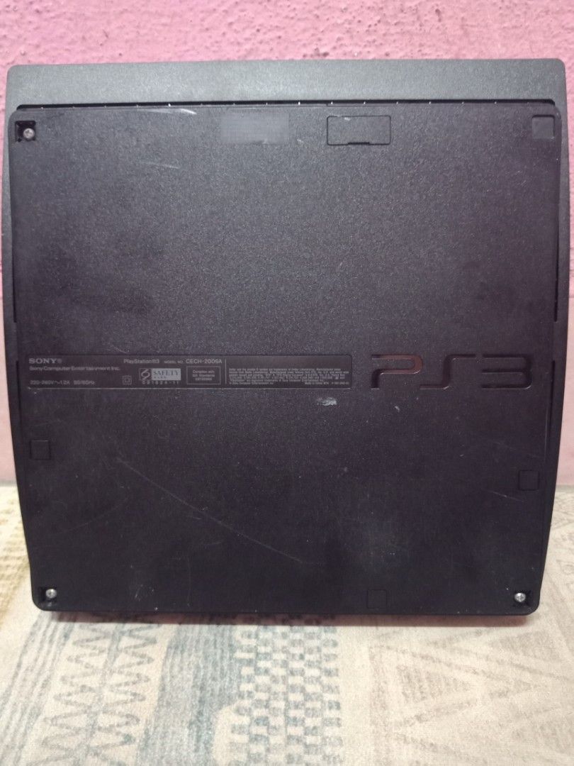 PS3 SLIM CECH 2006A CONSOLE Mobile Phones Gadgets Other