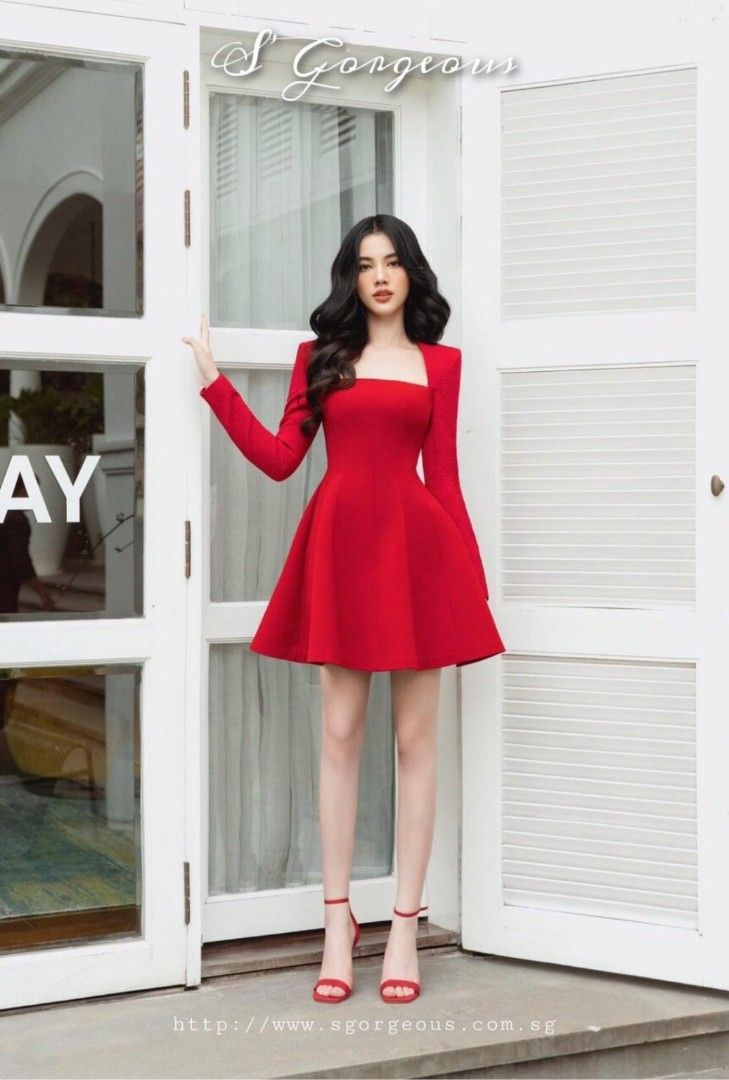 Red cocktail clearance dress with sleeves