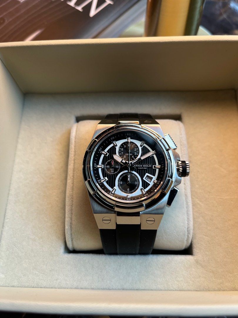 Chronograph sales sapphire crystal