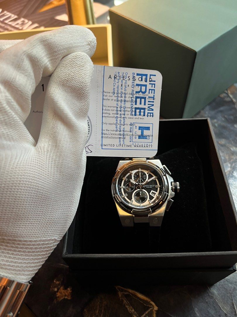 Chronograph sapphire crystal on sale