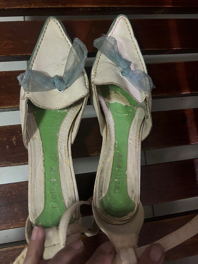 Shoes branded (Category: Heels) located in Manila. Submitted by cloudswimmer (Listing ID 1259190487, Image 1). Description: Lightly used however peeling from the inside due to prolonged storage Needs cleaning Heel tip needs to be replaced Flaws shown on photo Negotiable.