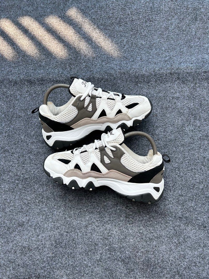 Citadium skechers shop