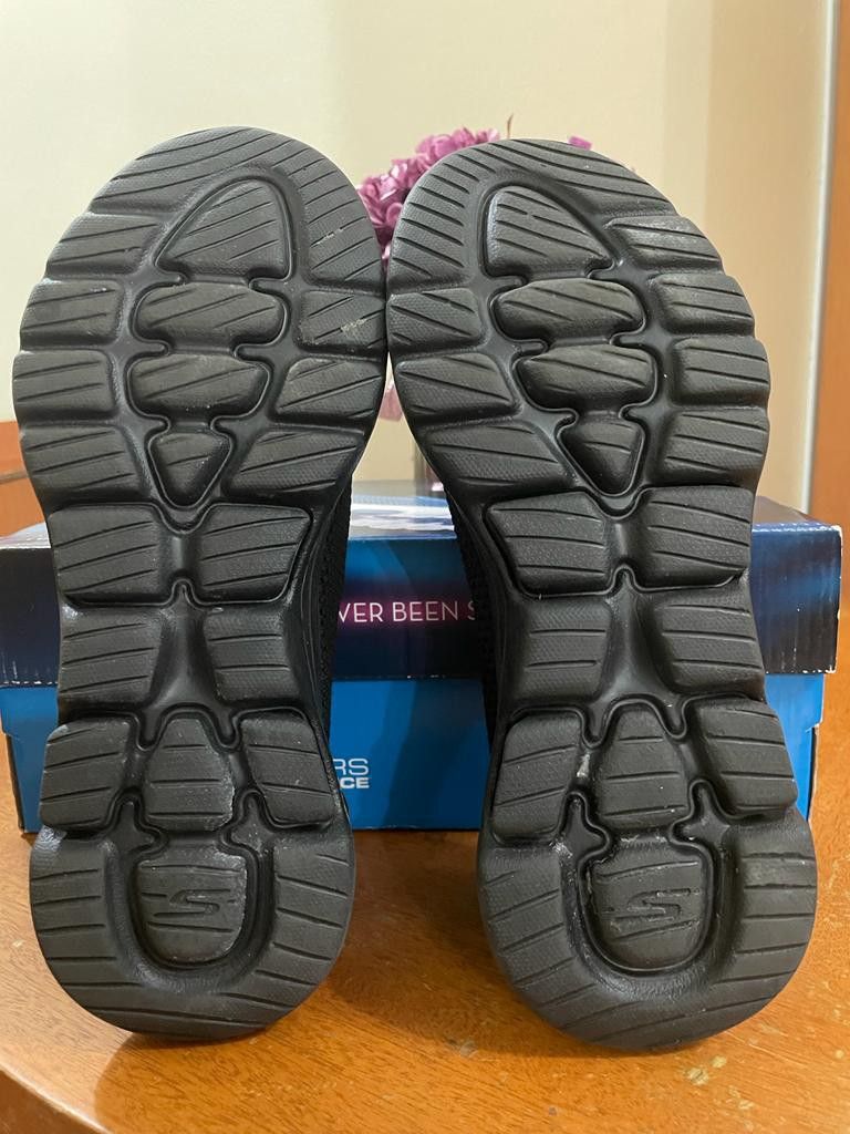 Fake skechers go walk 3 top