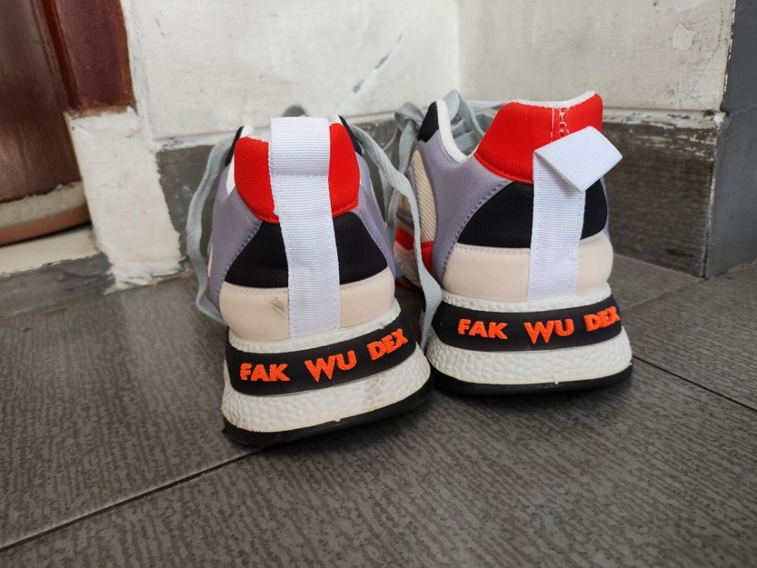 Sneaker hotsell merk lokal