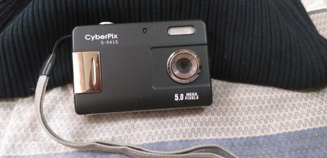 SONY digi camera, Photography, Photography Accessories, Camera Bags ...