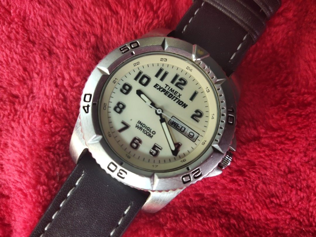 Timex Expedition 916 07 Indiglo Quartz Day Date black strap Men s