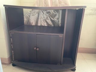 TV table top with CD/DVD shelf