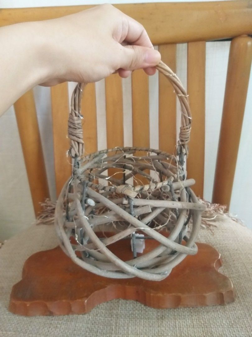 Twigs rustic farmhouse basket (Category: Storage Boxes & Baskets) located in Cavite. Submitted by wishie_collects (Listing ID 1259142075, Image 2). Description: rustic old Pwede gawing lamp basket or pot basket.