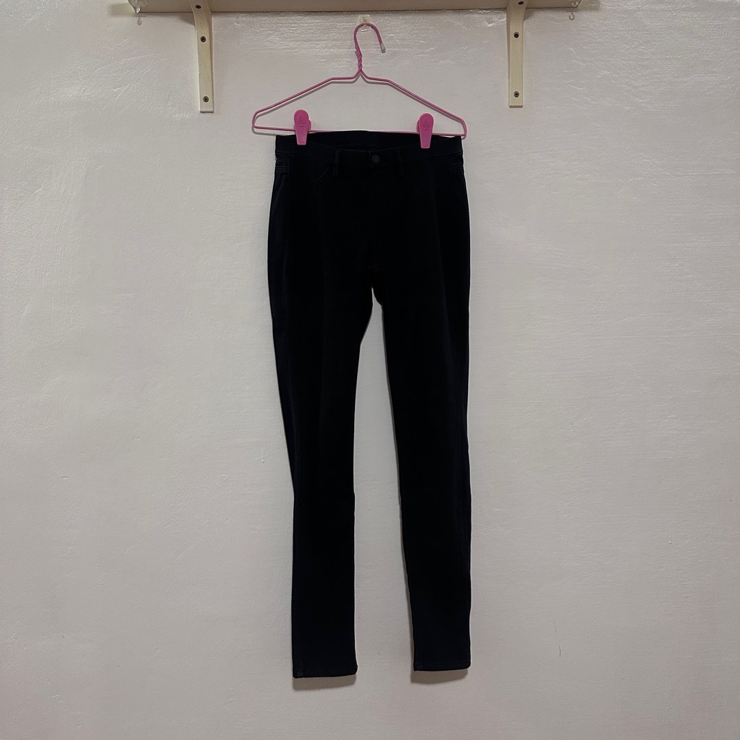 UNIQLO jeggings, Hanger, Premium Quality Pre-Loved Clothing