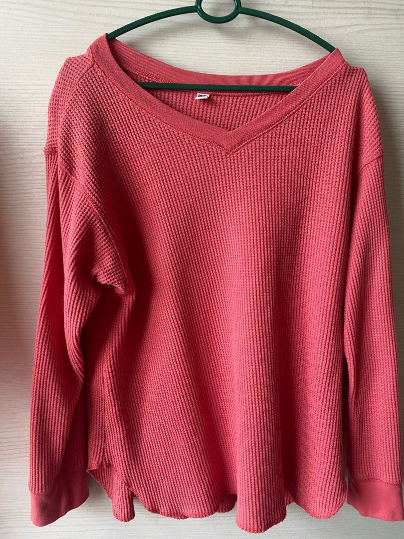 Uniqlo pink sweater Women s Fashion Tops Blouses on Carousell