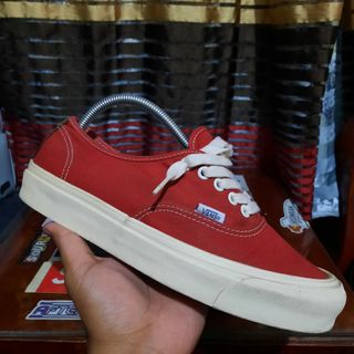 Vans vault sales chili red