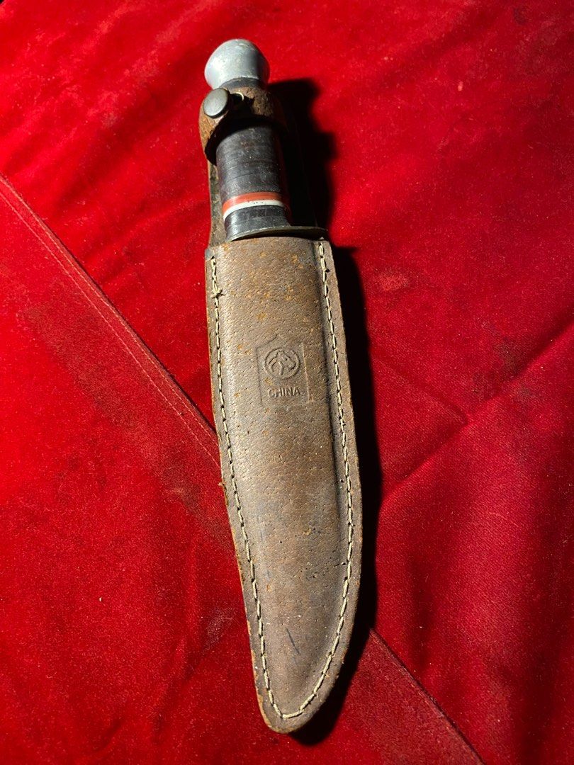 Vintage Camping Knife With Original Leather Case. Good Condition