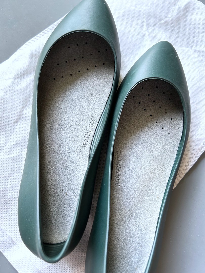 Forest green flat top shoes
