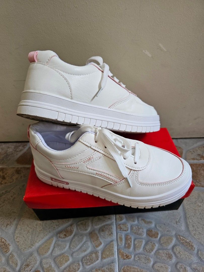White trainers women 2019 sale