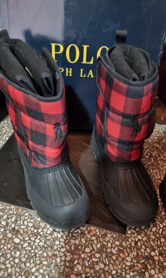 Red buffalo hot sale plaid boots