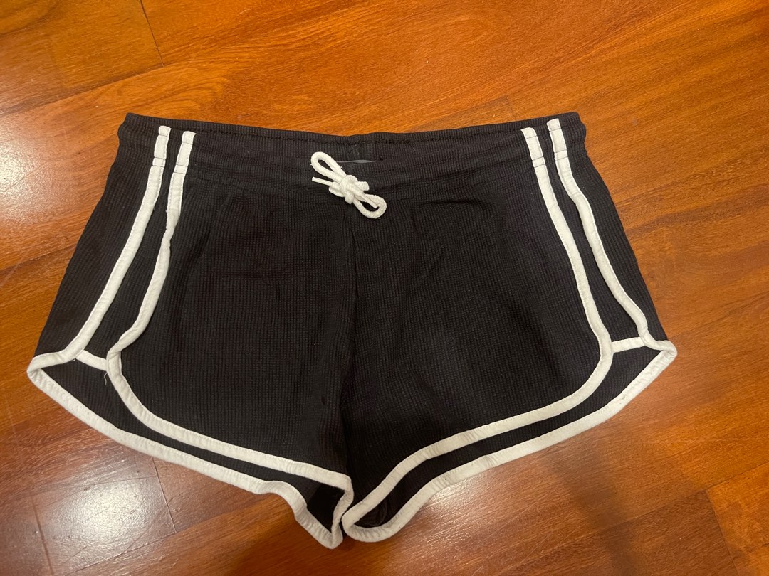 Booty shop shorts primark