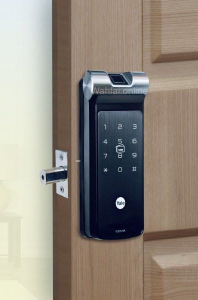 Yale YDD724A 限時優惠 閘趟 木門 最新款電子鎖 有鎖匙 Deadbolt Smart lock （分類：門鎖、門、閘）位於 Hong Kong。 由 wah3f 提交（商品編號 1259095901，圖片 1）。簡介： ㊙️$2500限時優惠，只限首10位❗️的網上訂單。✅ 零售價$2980 Deadbolt Smart Lock Main Feature: 指紋Fingerprint 密碼Pin Code 拍卡RFID Key Tag 藍芽Bluetooth（另購） 上網Wifi插蘇 遠距離控制（另購） 鎖匙Mechanical Key Override 手機App - Yale Home App。