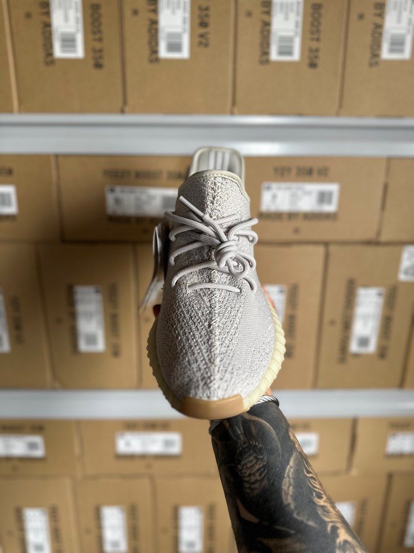 YEEZY SESAME 9.5US BNDS