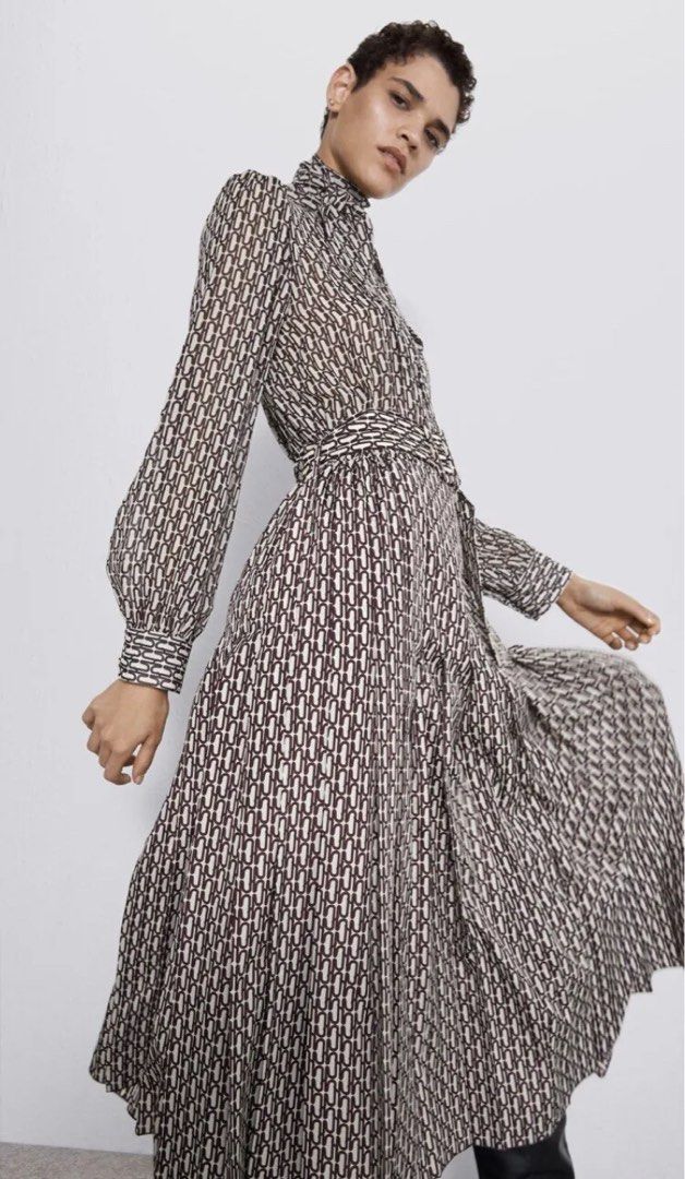 Zara printed dress with top pleated skirt