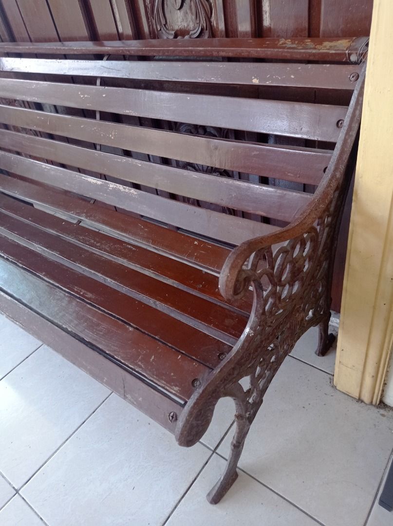 2nd hand shop bench