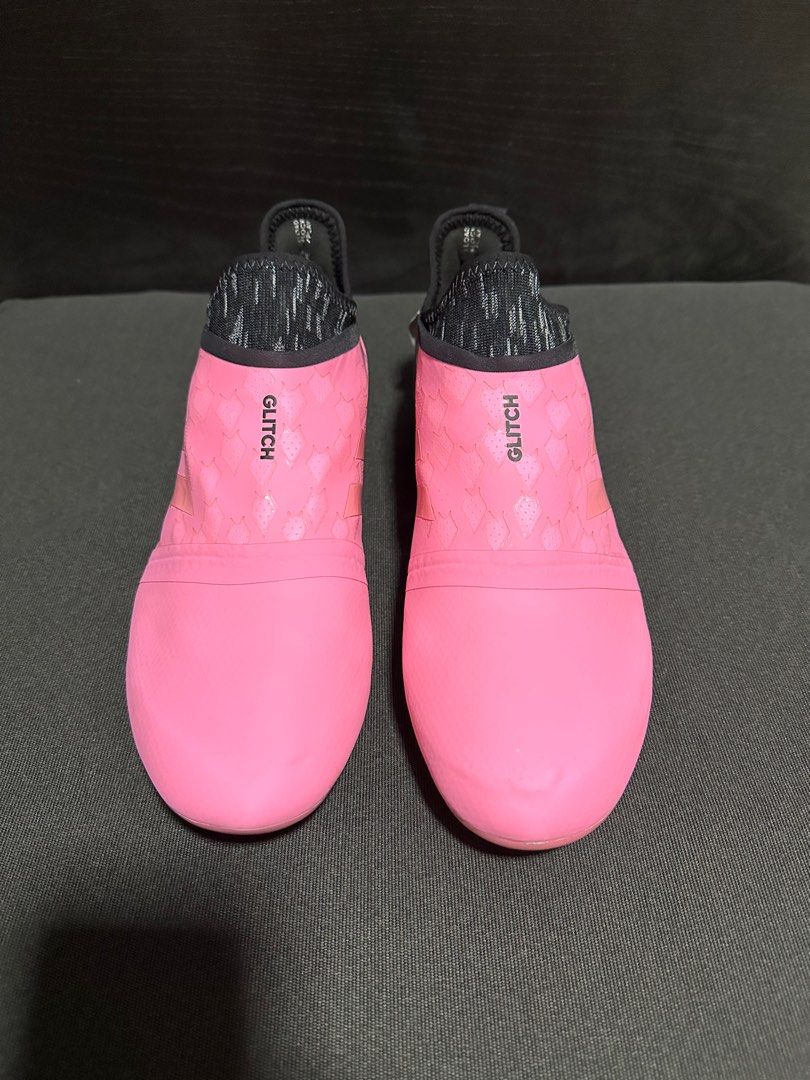 Glitch soccer shoes shop