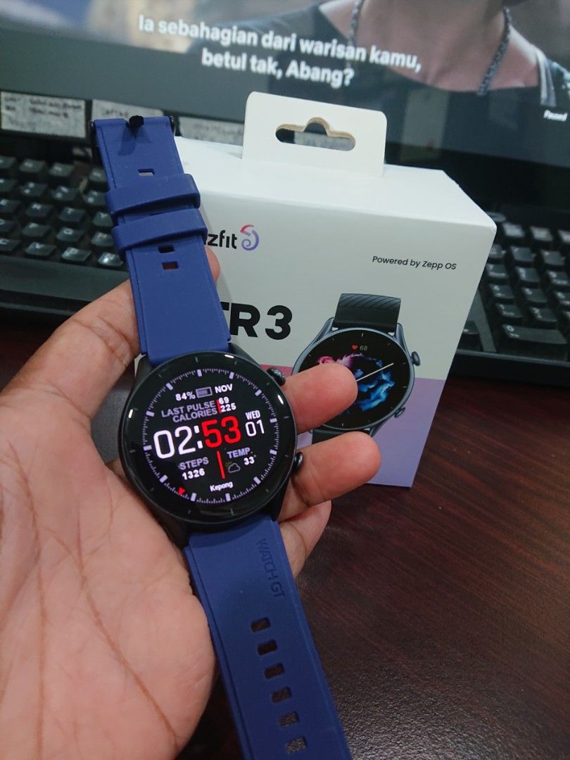 Magic watch 2 on sale vs amazfit gtr