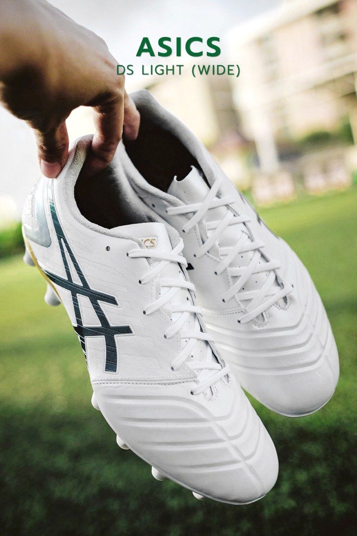 ASICS DS Light Gel Wide 1103A069 Football Futsal Boots Men s