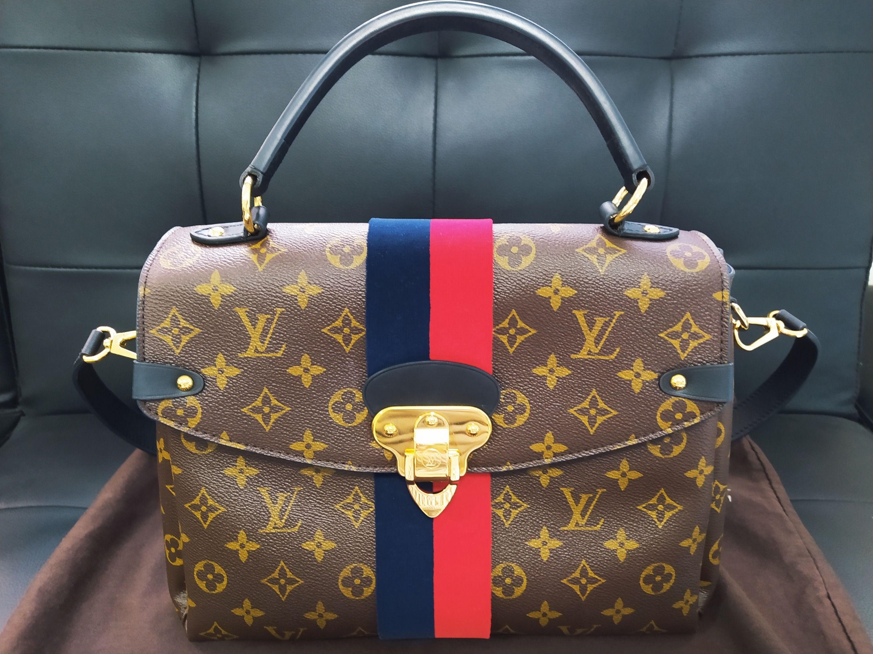 Authentic louis vuitton wristlet best sale