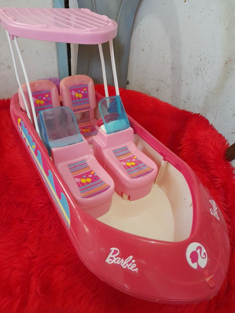 Barbie shop glam boat