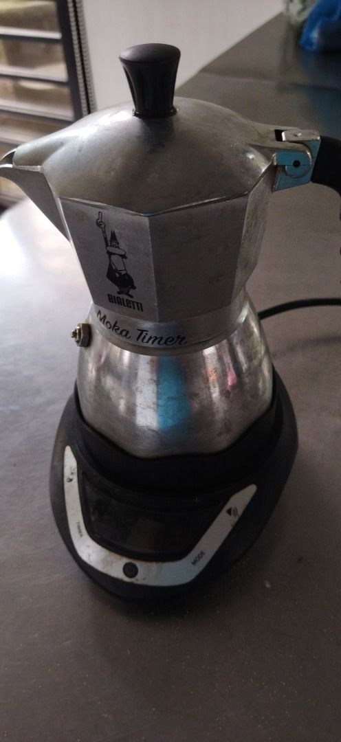 https://media.karousell.com/media/photos/products/2023/11/1/bialetti_electric_moka_timer_1698809083_cae20729_progressive