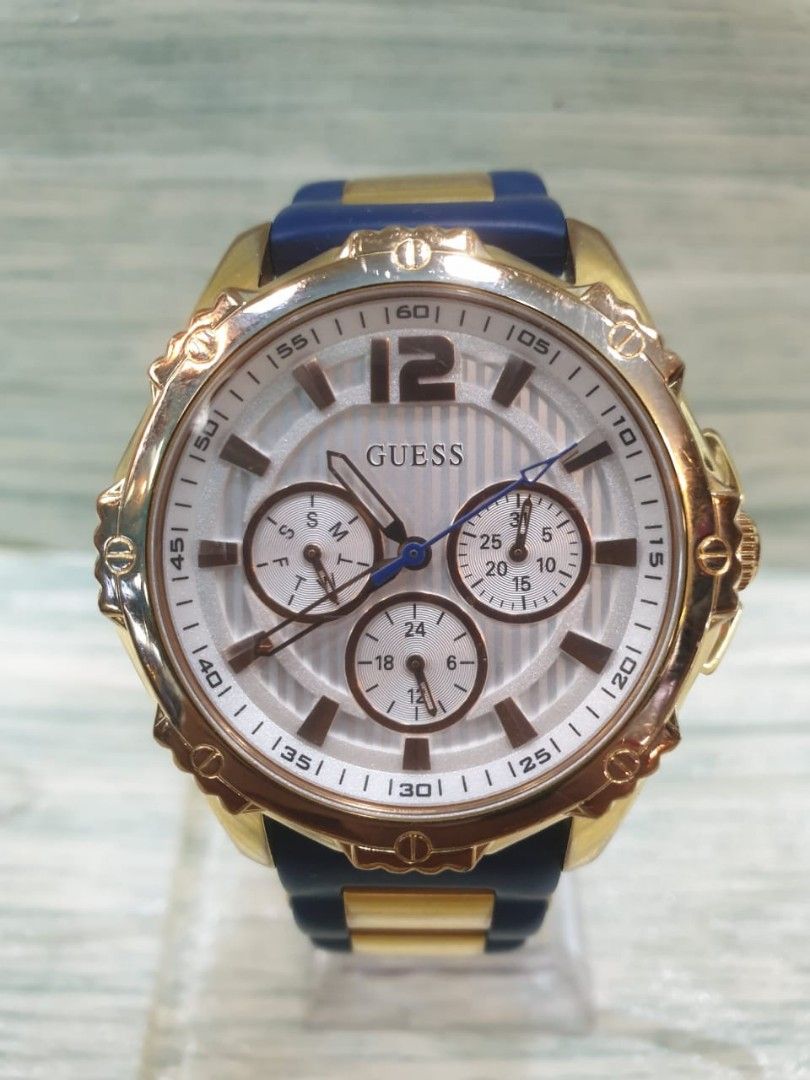 Guess on sale w0325l8 price