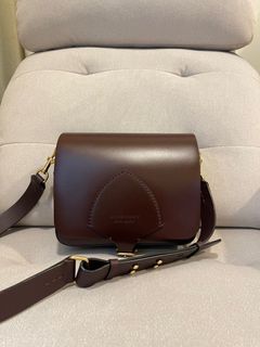 Burberry Speedy Bag, Women's Fashion, Bags & Wallets, Tote Bags on Carousell