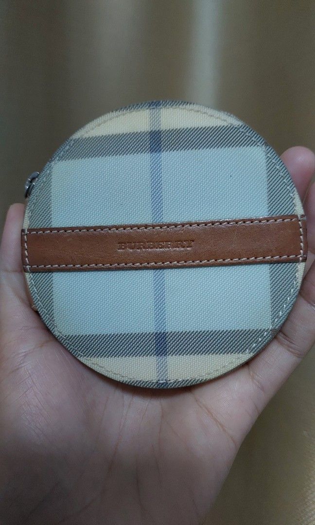Burberry round coin purse clearance