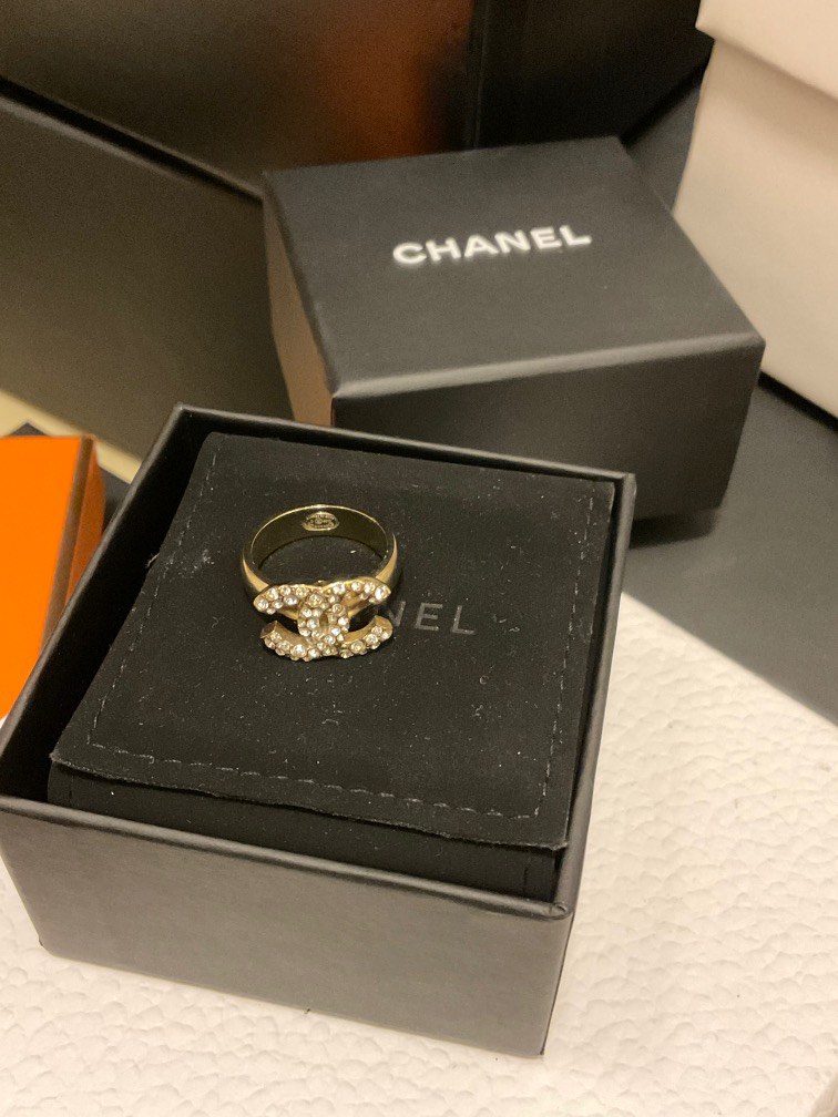 Chanel Ring 介指, 名牌, 飾物及配件- Carousell