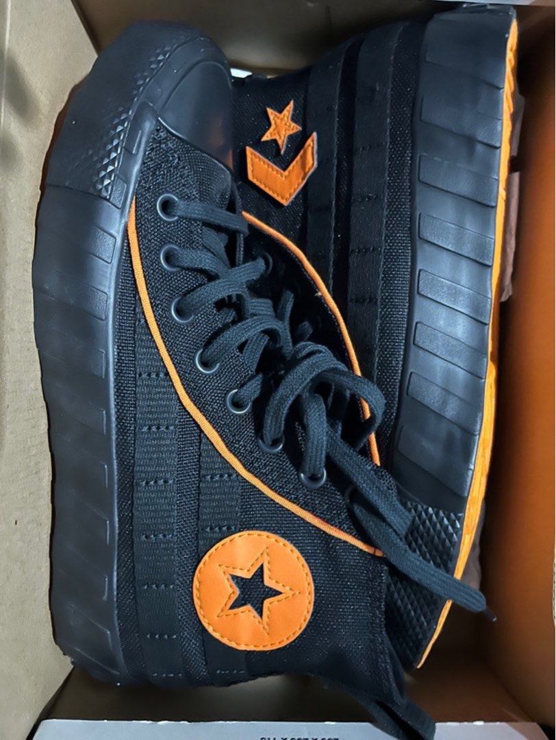Converse unt1tl3d store
