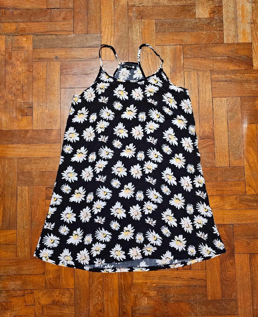 Daisy outlet print dress