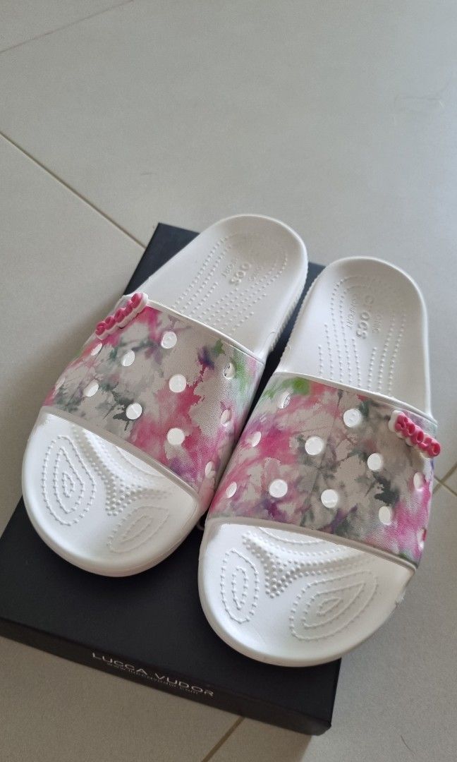 Adult classic clearance crocs