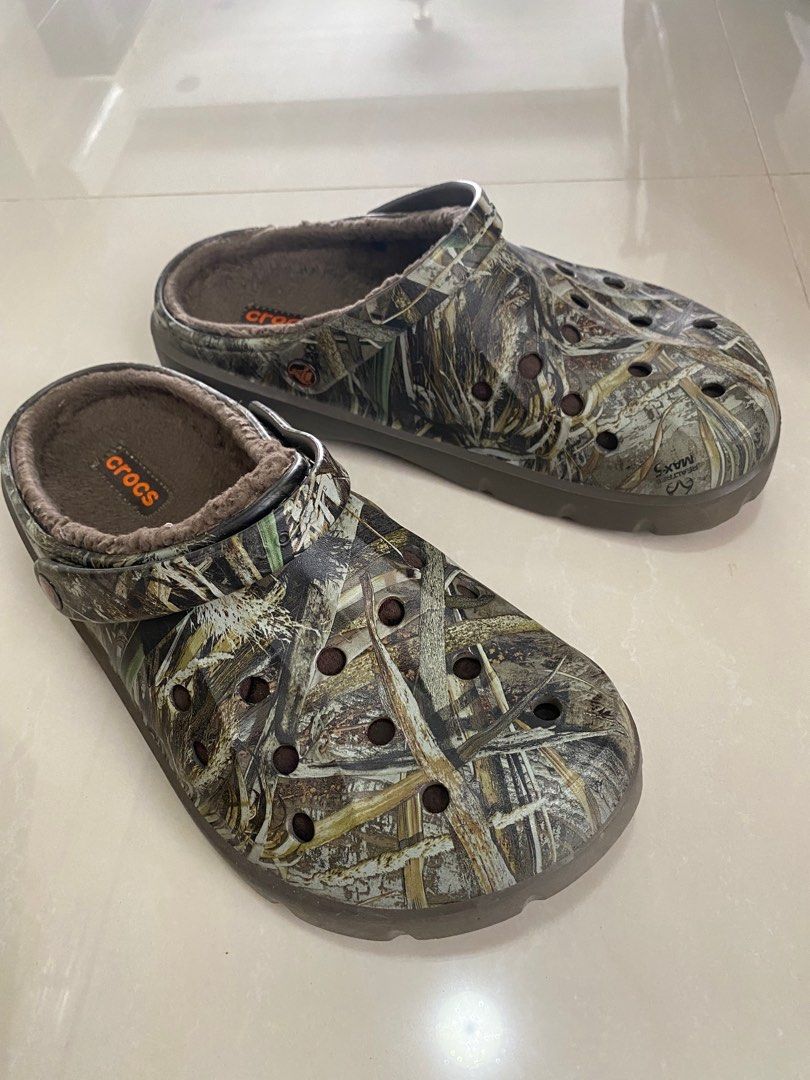 Mens camo croc slides top