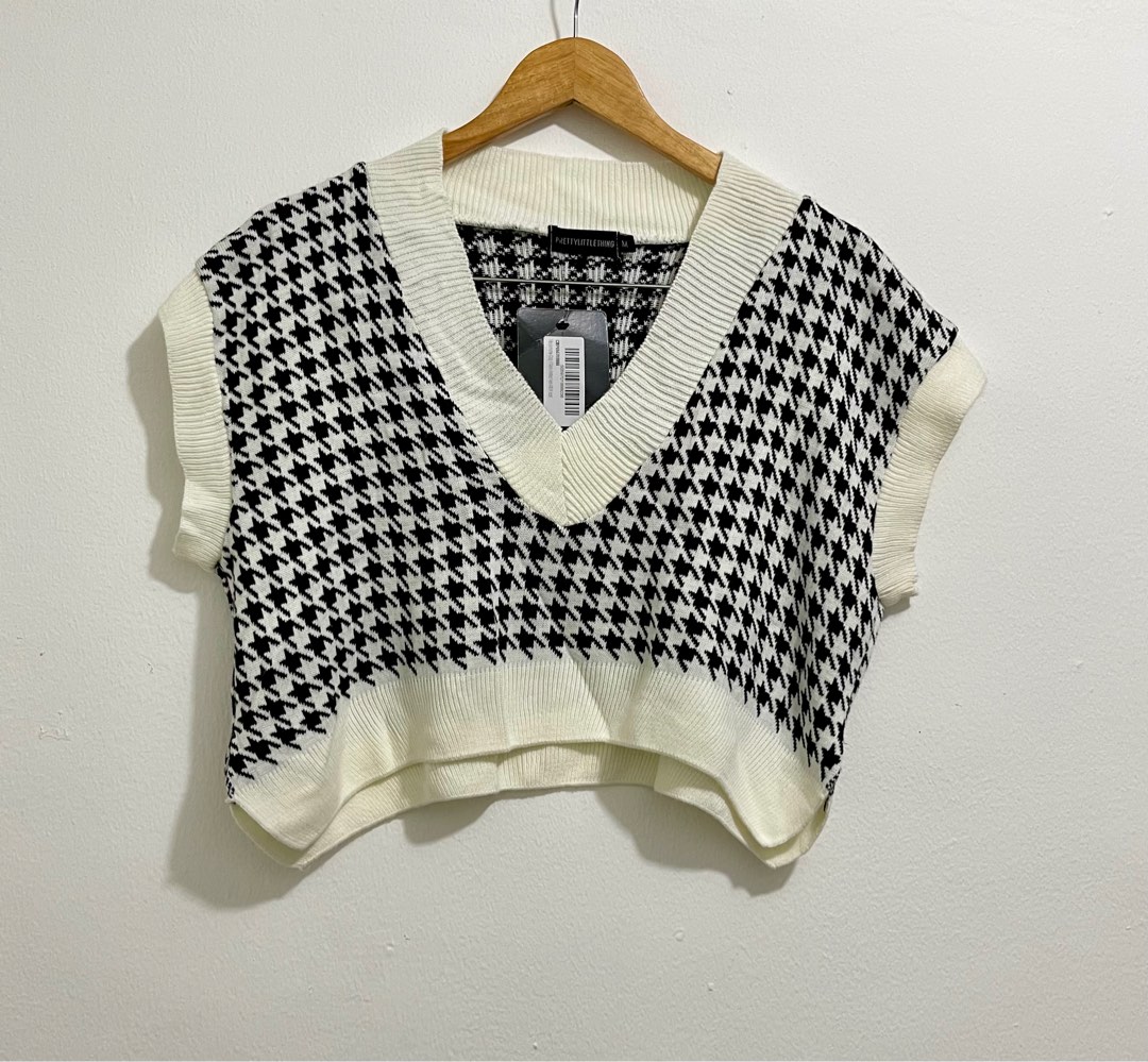 nike cropped vest
