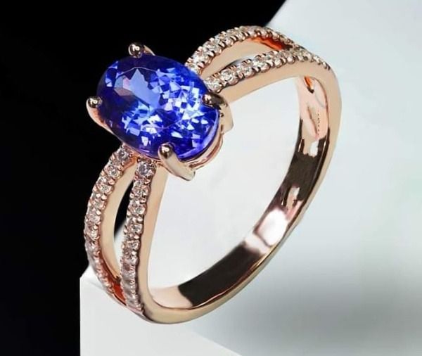 Custom tanzanite engagement rings outlet
